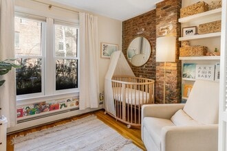 18 Dartmouth Pl, Unit 1 in Boston, MA - Building Photo - Building Photo