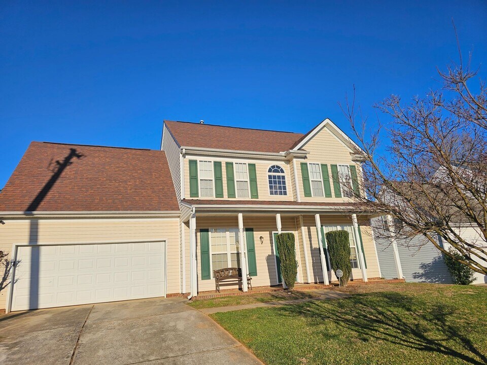 9941 Brawley Ln in Charlotte, NC - Building Photo