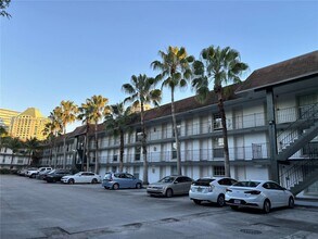 3245 Virginia St, Unit 49 in Miami, FL - Building Photo - Building Photo