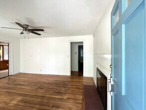 3033 Lake Ave in Hapeville, GA - Foto de edificio - Building Photo