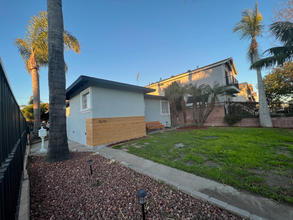 1575 W 207th St in Torrance, CA - Foto de edificio - Building Photo