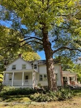 416 Hapeman Hill Rd in Red Hook, NY - Building Photo - Building Photo