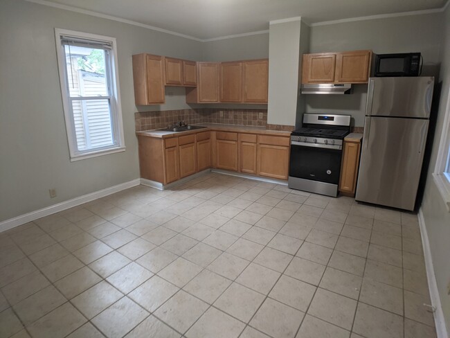 643 Watson Ave, Unit #2 in St. Paul, MN - Foto de edificio - Building Photo
