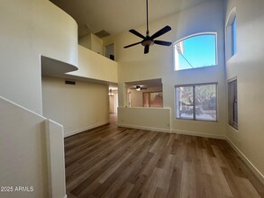 1247 E Helena Dr in Phoenix, AZ - Building Photo - Building Photo