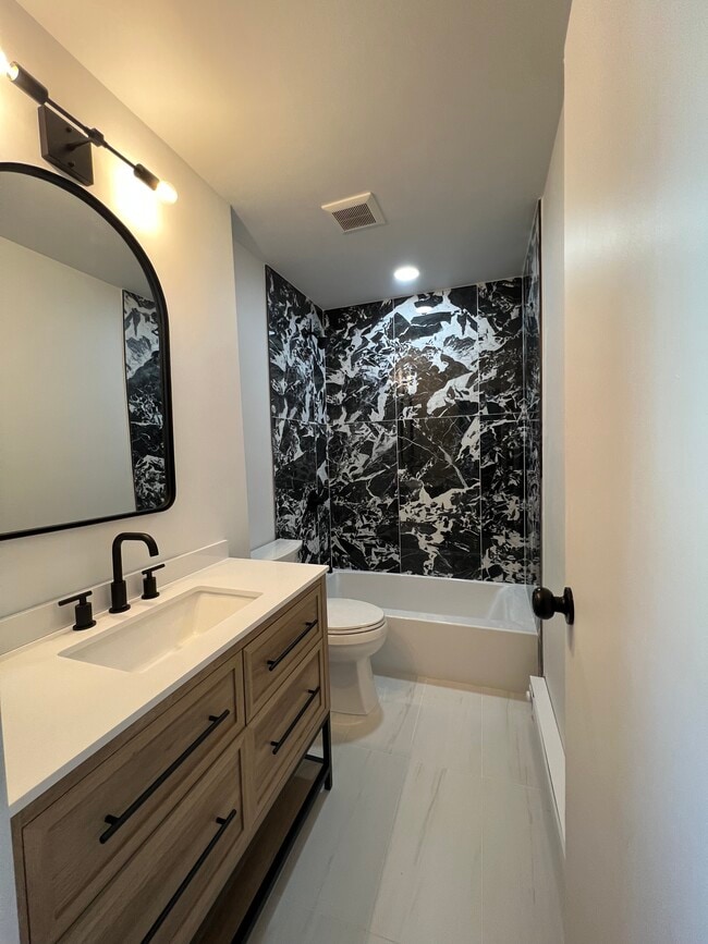 15 Irma Ave, Unit #1