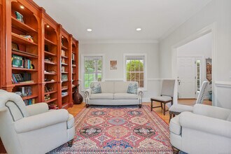 60 Topaz Ln in Trumbull, CT - Building Photo - Building Photo
