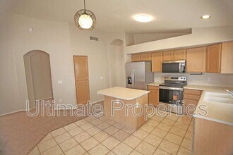9625 W Mary Ann Dr in Peoria, AZ - Building Photo - Building Photo