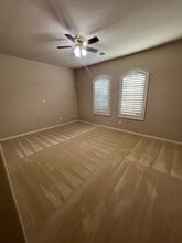 121 Market Hill Way in Bakersfield, CA - Building Photo - Building Photo