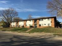 Washington Heights Apartments in Newton, IA - Foto de edificio - Building Photo