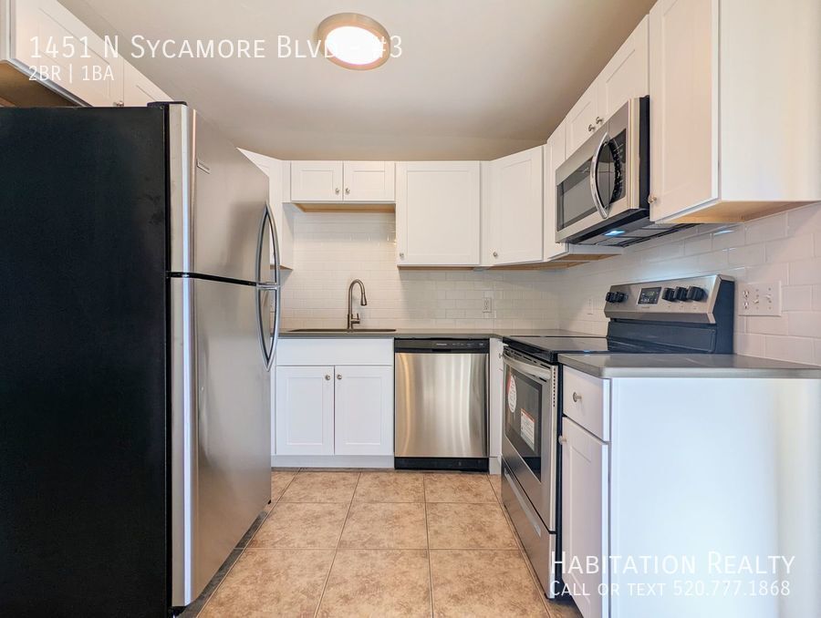 1451 N Sycamore Blvd, Unit #3 in Tucson, AZ - Building Photo