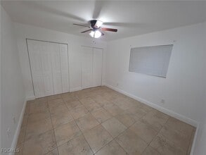 573 Figuera Ave in Ft. Myers, FL - Foto de edificio - Building Photo