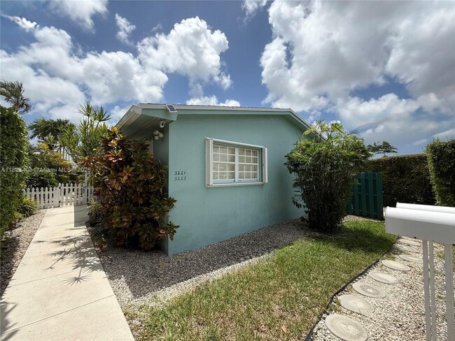 property at 3223 SW 91 Ave