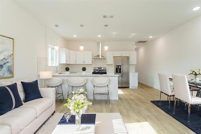 property at 4709 Lee St