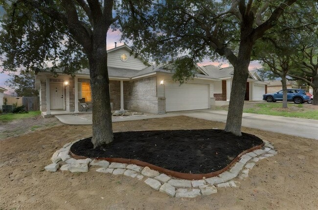 property at 200 Grant Ct