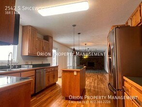 2542 S Spicewood Ln in Bloomington, IN - Building Photo - Building Photo