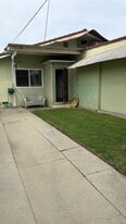 9615 Walnut in Bellflower, CA - Building Photo