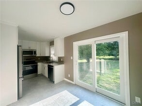 6661 Irish Rd in Marcy, NY - Building Photo - Building Photo
