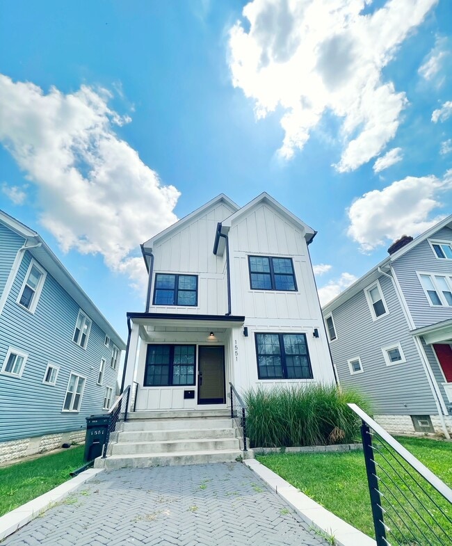 property at 1551 E Rich St