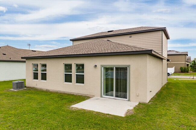 Hidden Creek* in Zephyrhills, FL - Foto de edificio - Building Photo