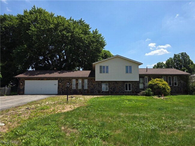 4146 Lor-Ron Ave in Kent, OH - Building Photo - Building Photo