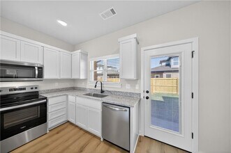 603 Cosmos St in Centerton, AR - Building Photo - Building Photo