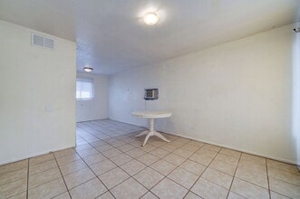 251 W Northern Ave in Coolidge, AZ - Building Photo - Building Photo