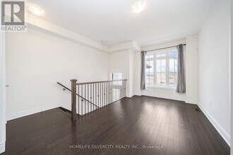 349 Inspire Blvd in Brampton, ON - Building Photo - Building Photo