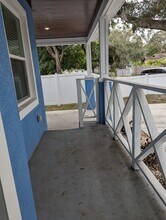 2010 Seminole Blvd S in St. Petersburg, FL - Building Photo - Building Photo