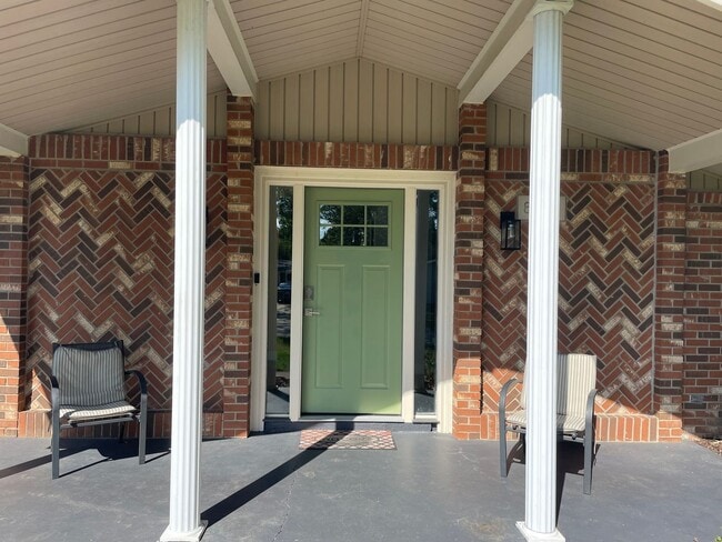 8981 Devon Dr in Shelby Township, MI - Building Photo - Building Photo