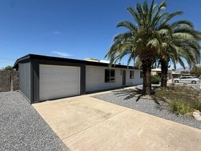 924 S Elmerita Ave in Tucson, AZ - Building Photo - Building Photo