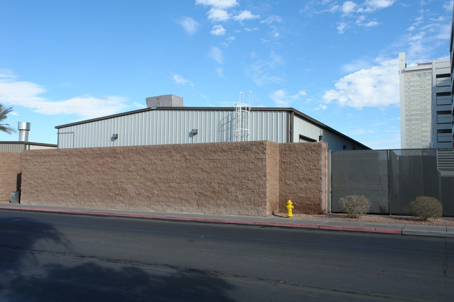 1905 Fairfield Ave in Las Vegas, NV - Building Photo - Building Photo