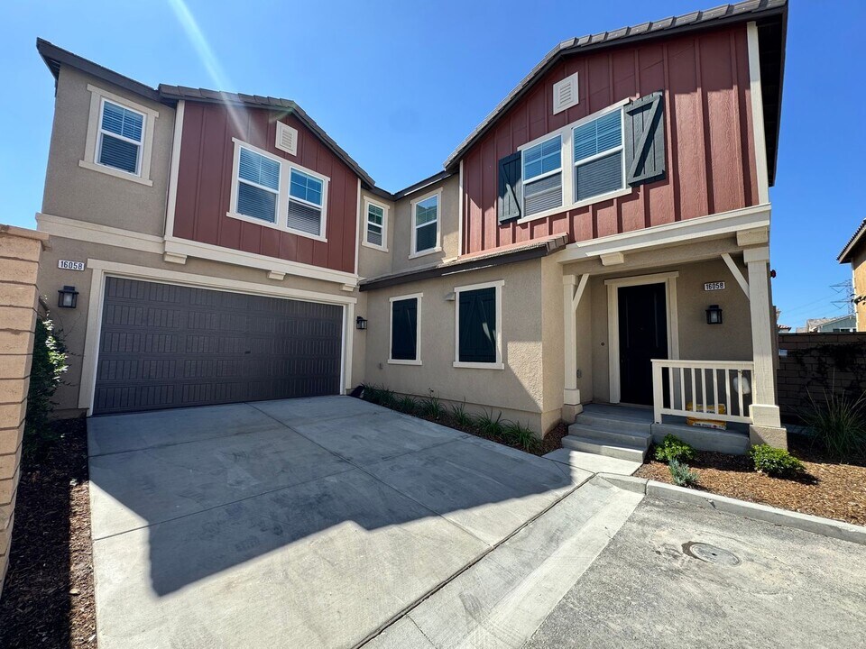16058 Alamo Ct in Chino, CA - Building Photo