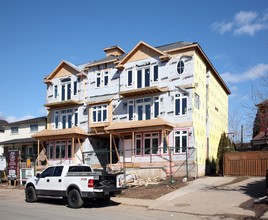 The Essex in Hamilton, ON - Building Photo - Building Photo