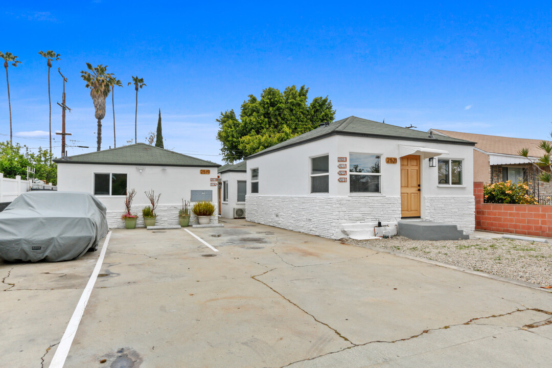 2519 E Monroe St in Carson, CA - Building Photo