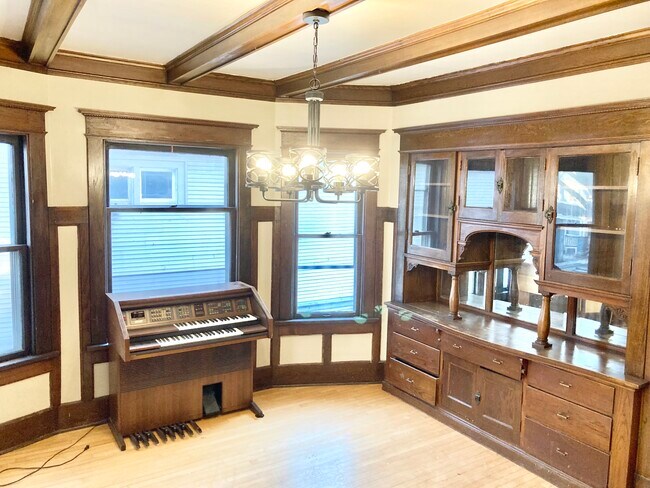 2169 N 48th St in Milwaukee, WI - Foto de edificio - Building Photo