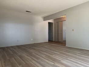 1731 Marie Ln in Merced, CA - Building Photo - Building Photo