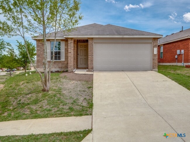 property at 204 Pine Arbol