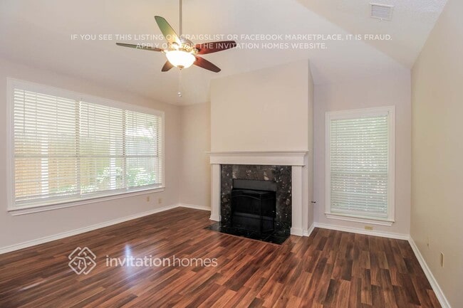 18749 Vista Del Sol in Dallas, TX - Building Photo - Building Photo