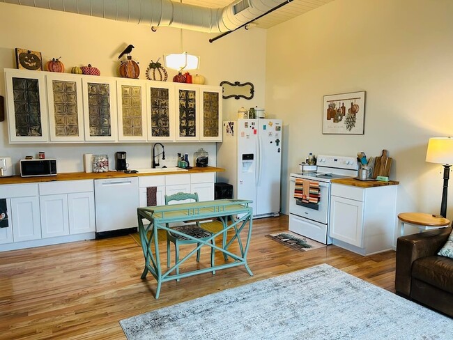 property at 201 E Chambers St