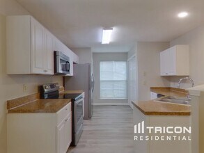 120 Stockland Rd in Irmo, SC - Building Photo - Building Photo