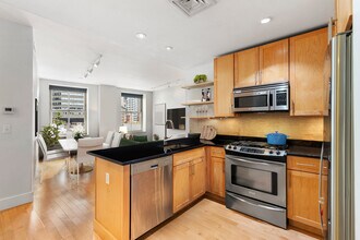 181 Essex St, Unit 402 in Boston, MA - Building Photo - Building Photo
