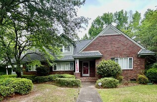 719 Baldwin Dr in Sumter, SC - Building Photo