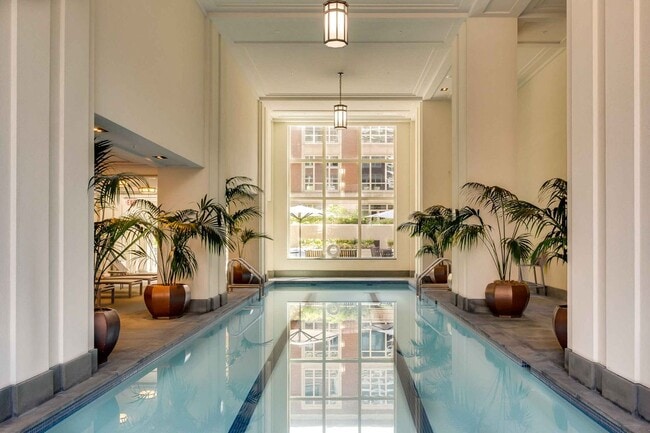 130 S 18th St in Philadelphia, PA - Building Photo - Building Photo