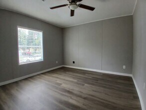 13744 Wesleyan Blvd in Orlando, FL - Foto de edificio - Building Photo
