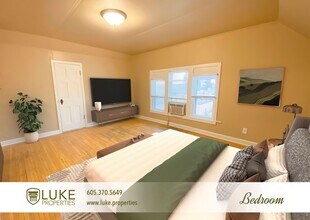 410 W 12th St in Sioux Falls, SD - Building Photo - Building Photo