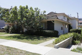 101 N Merrimac Dr in Anaheim, CA - Building Photo - Building Photo