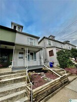 1006 Center St in Easton, PA - Building Photo