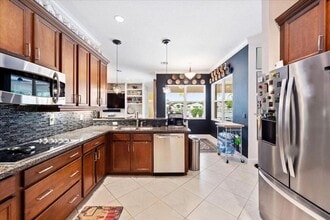 8152 Butler Greenwood Dr in Royal Palm Beach, FL - Building Photo - Building Photo