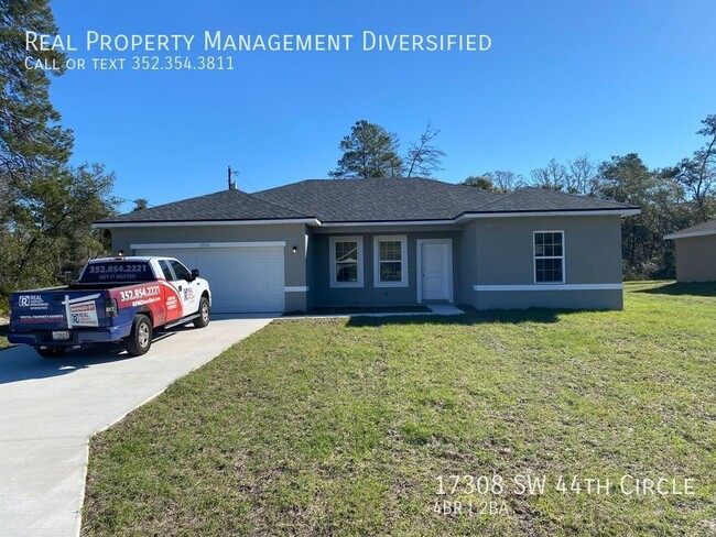 property at 17308 SW 44th Cir