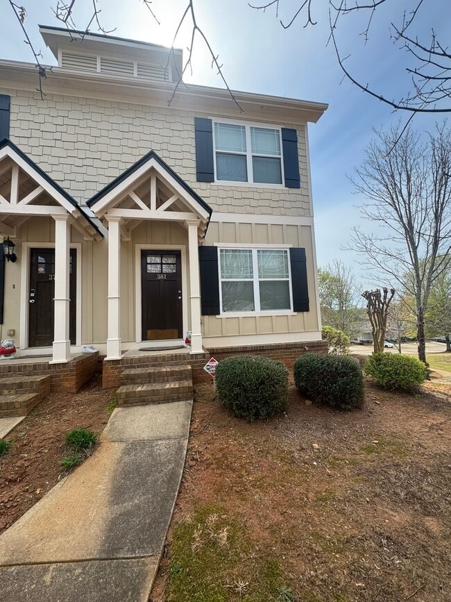 381 Whitehall Rd in Athens, GA - Building Photo - Building Photo